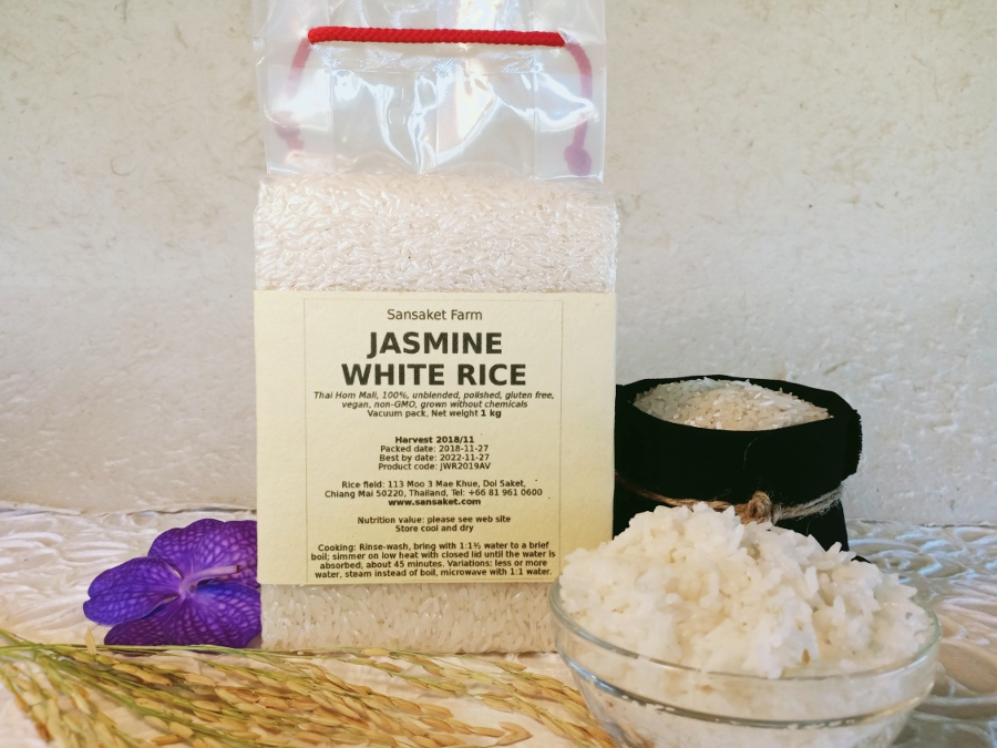 Thai Jasmine White Rice in a vacuum pack of 1 kilogram