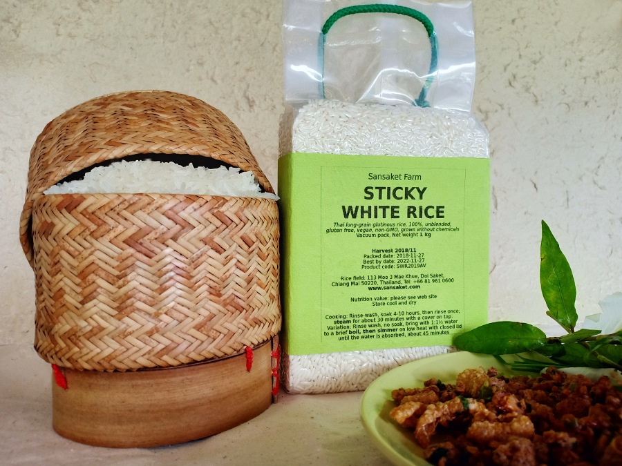 Thai Long-Grain Sticky White Rice in a vacuum pack of 1 kilogram